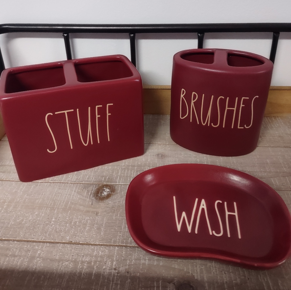 Rae Dunn Bathroom Set